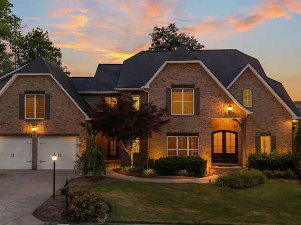 1219 Barton Place Ln, Knoxville, TN 37922