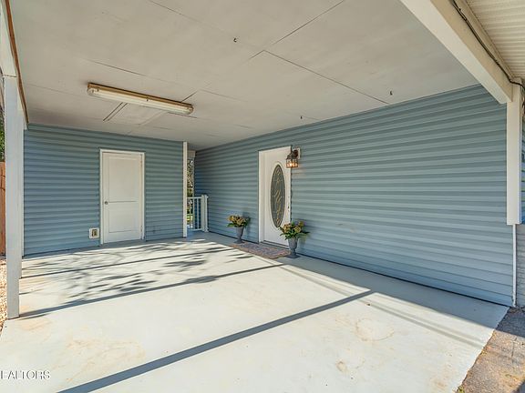 5th image of 1308 Timbergrove Dr