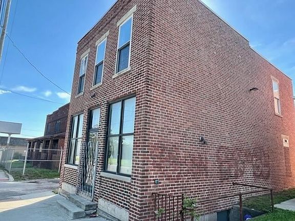 3rd image of 1227 Cleveland Ave #1229