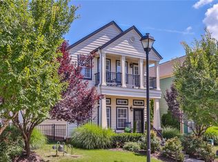 2596 Frontier Elm Dr, Fayetteville, AR 72703