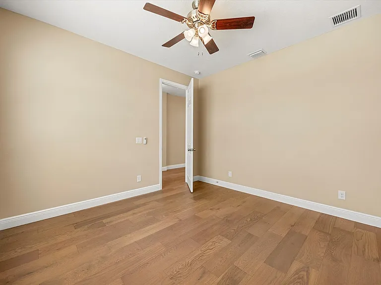 2049 Heart Lake Dr — Photo 64