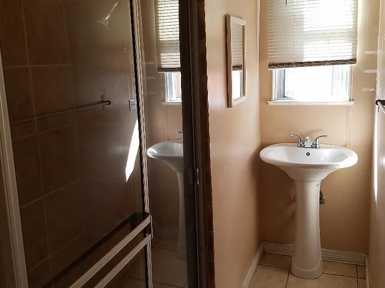 209 Columbia Pl #209 — Photo 8
