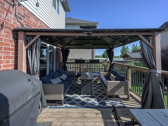 5th image of 3288 Turner Cres