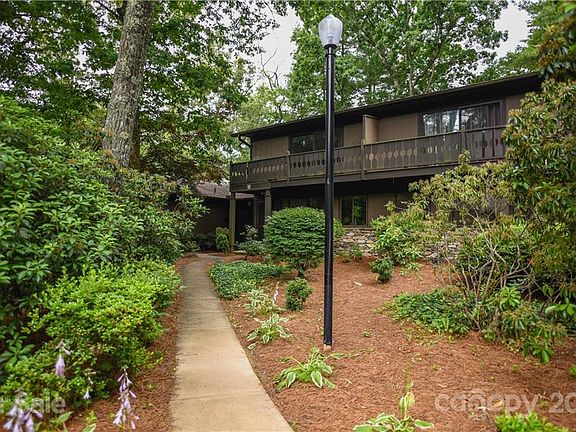 5th image of 68 Laurelwood Cir W Unit 18