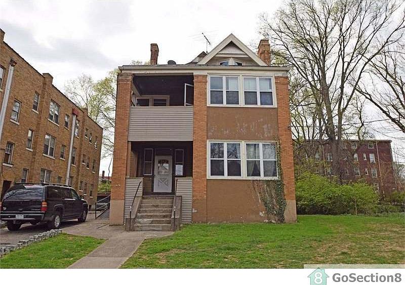 1st image of 629 Forest Ave APT 3