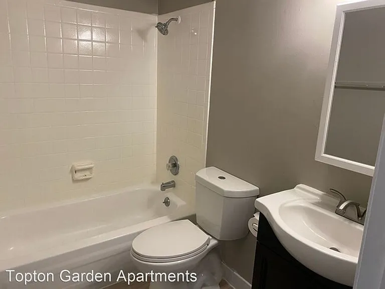 Topton Garden Apartments — Photo 11