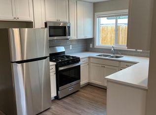 570 N 8th Ave #1/2, Upland, CA 91786