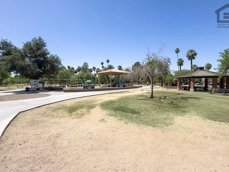 3601 W Melvin St — Photo 51