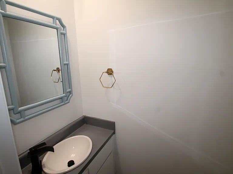 502 Pointe South Dr — Photo 11