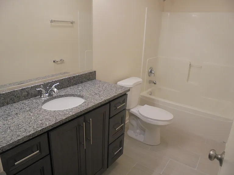 1511 Lotus Dr — Photo 32