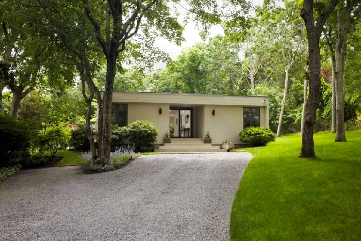 Building Photo - 115 Runnymeade Dr