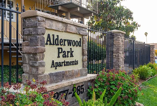 Alderwood Park Apartments Photo 1