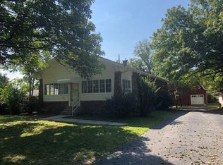 823 E McKinney St, Neosho, MO 64850