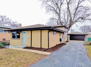 14553 Tripp Ave, Midlothian, IL 60445