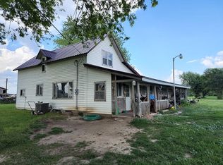 5153 Hills Mill Rd, Central City, IA 52214