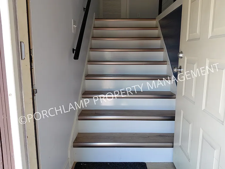 6779 Pleasantview St NE — Photo 4