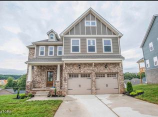 2705 Cloudberry Ln, Knoxville, TN 37932