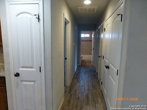 5th image of 2466 Candlelight Dr