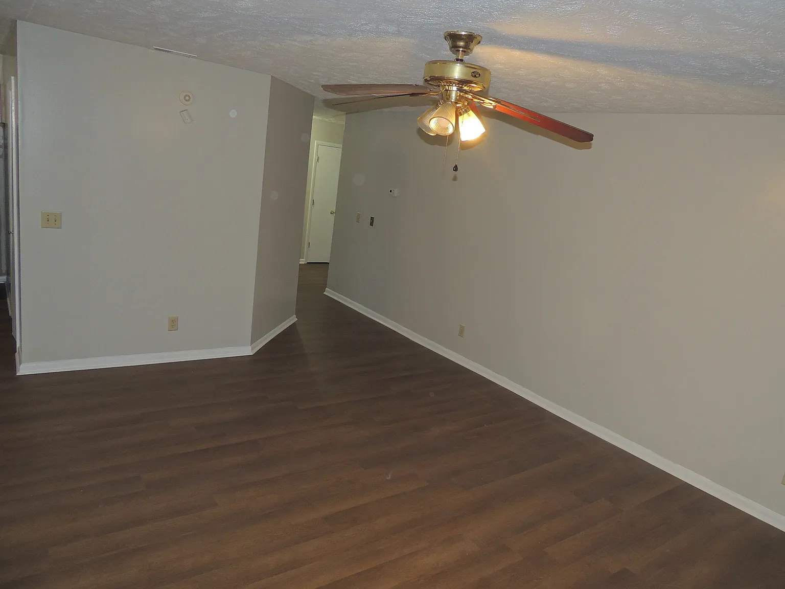 1018 Wood Creek Dr — Photo 4