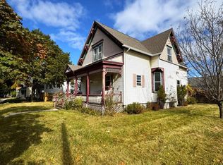 901 N 14th St, Manitowoc, WI 54220