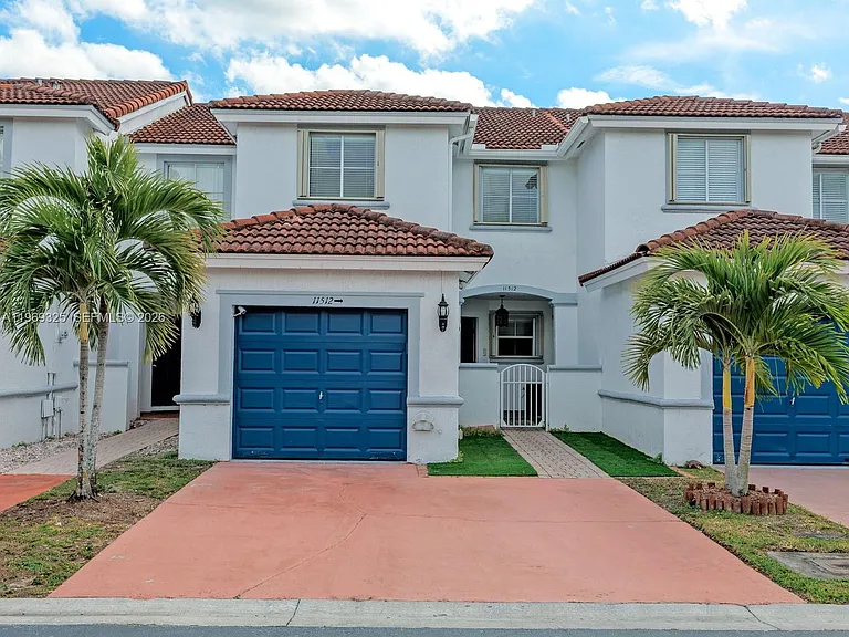 11512 NW 48th Ter — Photo 10