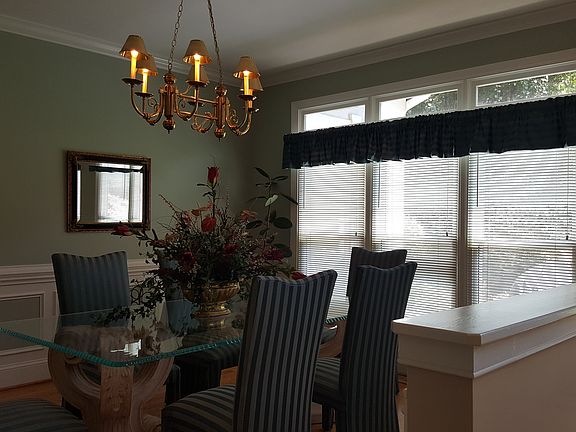 5th image of 16501 Riverpointe Dr