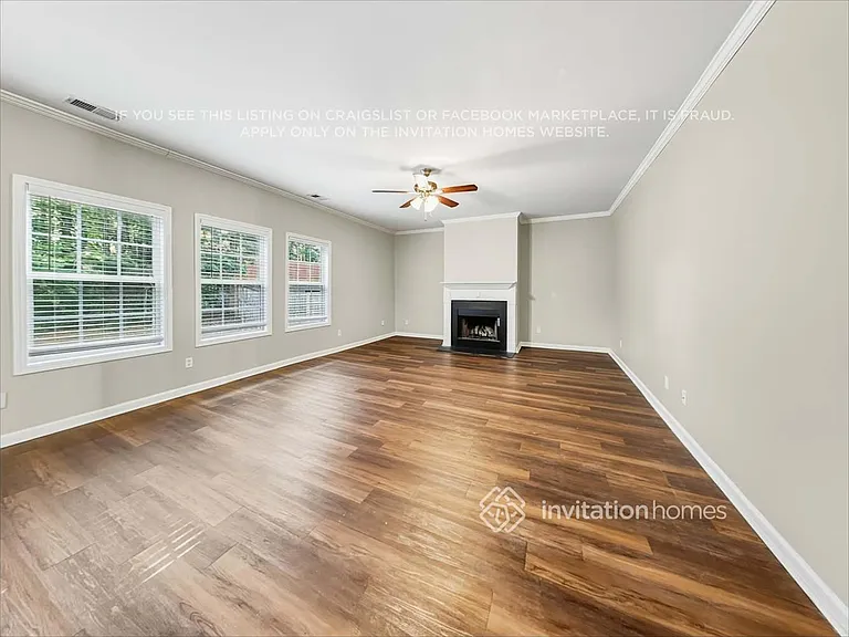 112 Brookvalley Xing — Photo 6