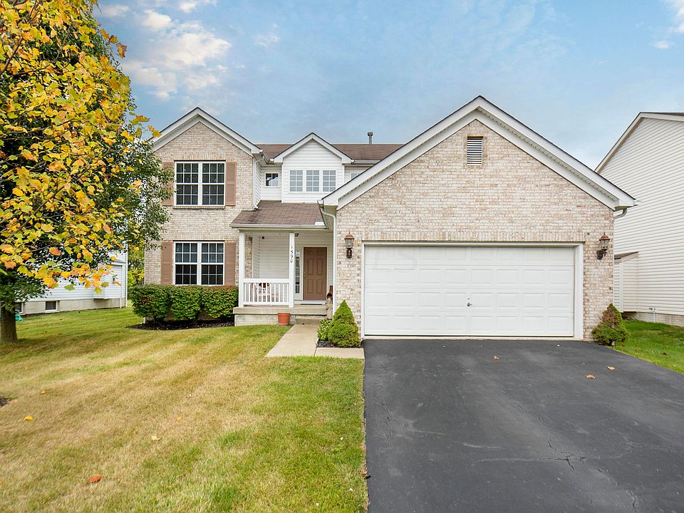 1st image of 1590 Roscommon Dr