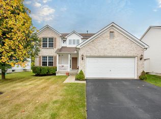 1590 Roscommon Dr, Pataskala, OH 43062