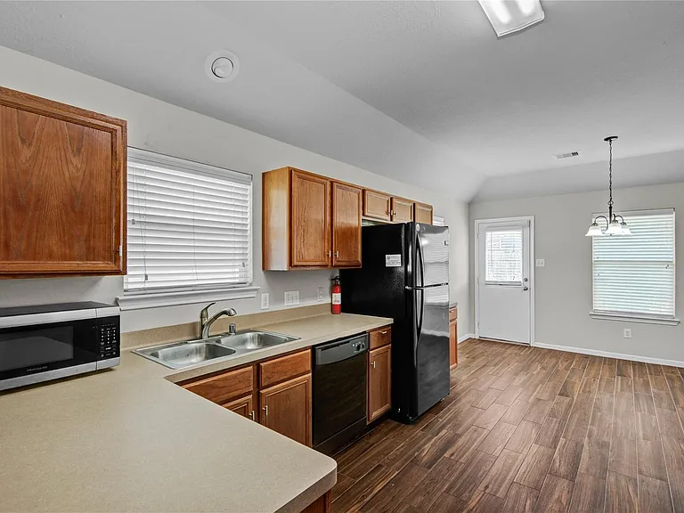 5939 Brenwood Trails Ln — Photo 12