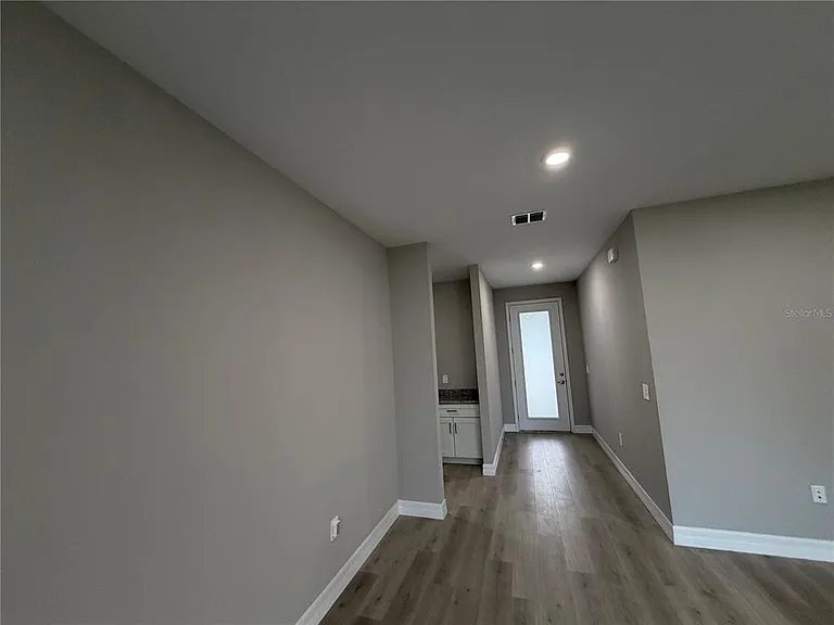 1100 Homer St NW — Photo 36