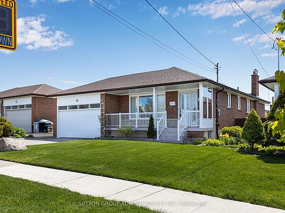 2nd image of 230 Derrydown Rd
