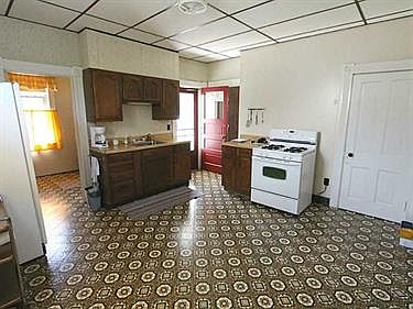 3rd image of 265 Morewood Ave