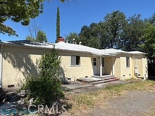 2nd image of 570 Cloverdale Blvd