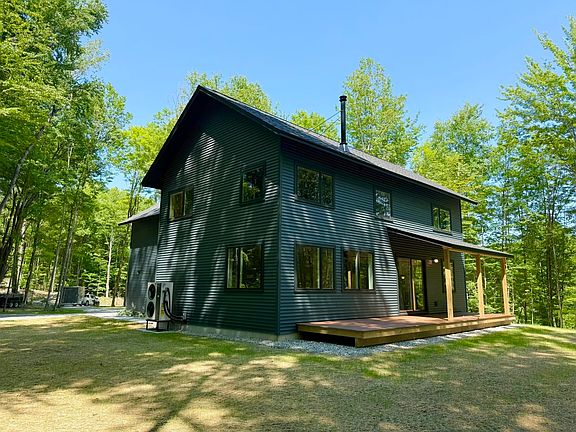 2nd image of 33 Hardwood Hill