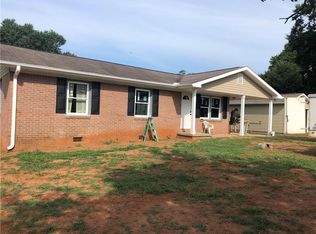 1107 Bern Cir, Anderson, SC 29626