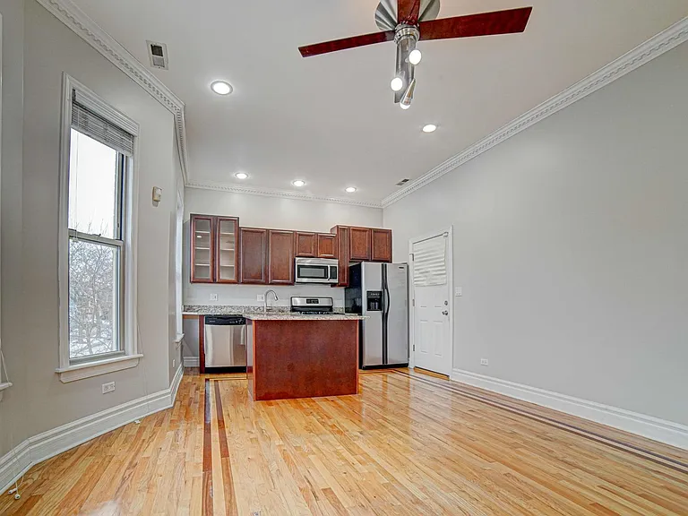 4858 S Prairie Ave #2A — Photo 16