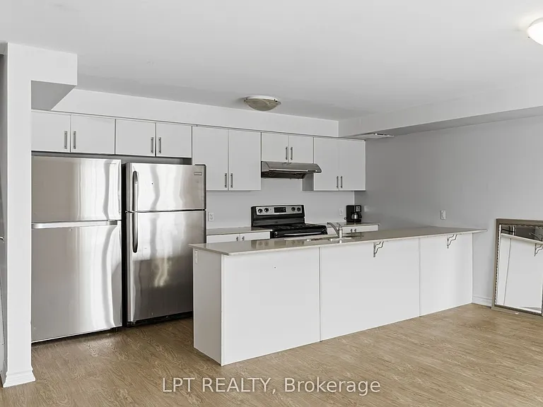 244 Penetanguishene Rd #4 — Photo 4