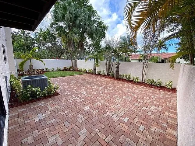 13161 SW 95th Ave — Photo 8
