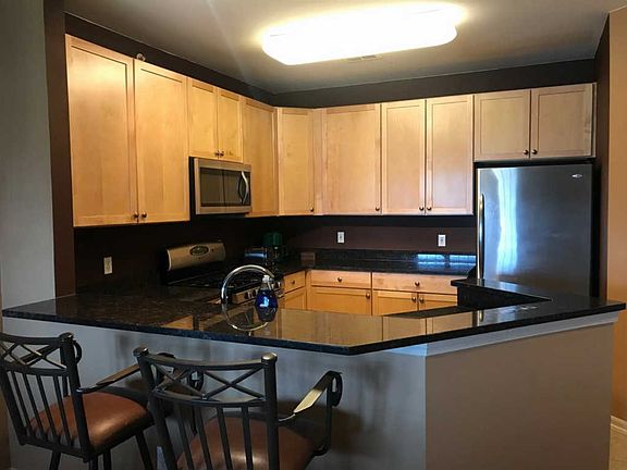 2nd image of 859 E Summerfield Glen Cir