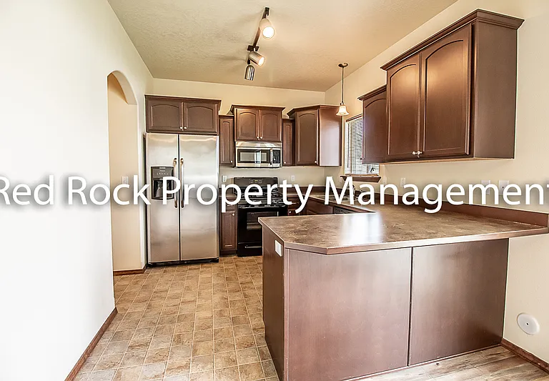 7527 N Carrington Ln — Photo 7
