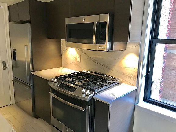 4th image of 400 E 58th St APT 7F