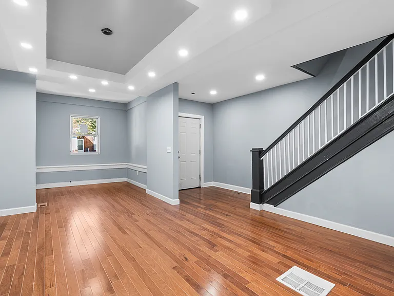 2609 Garrett Ave — Photo 7