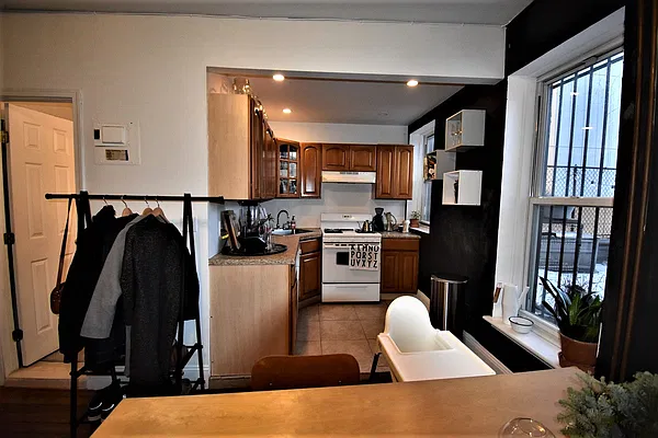 Rented by Compass | media 12