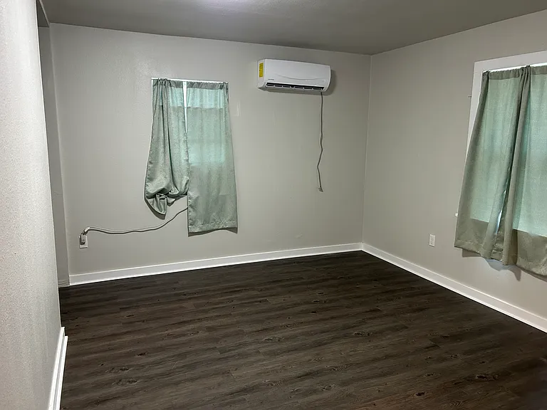 157 Farice St — Photo 6