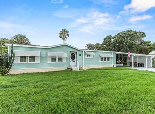 1900 Elizabeth Ln, Mount Dora, FL 32757
