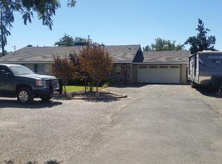 7147 Tollhouse Rd, Clovis, CA 93619