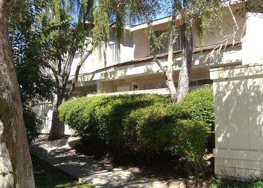 2nd image of 2111 Village Ln