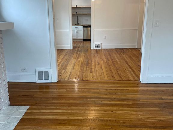 3rd image of 2171 Wyandotte Ave