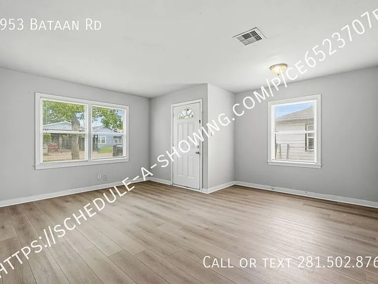 4953 Bataan Rd — Photo 7